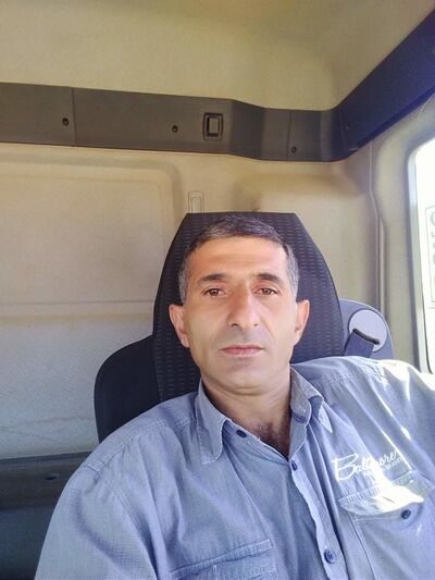  ,   Armen, 46 ,   ,   