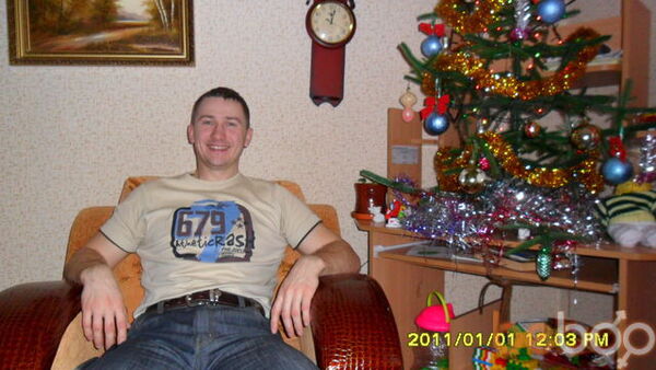  ,   Anton, 43 ,   
