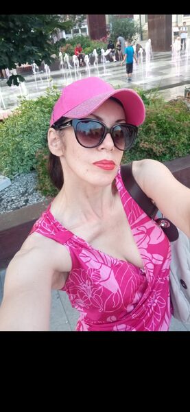  ,   Dasha, 44 ,   c 