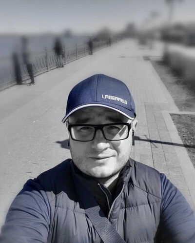  ,   Vladimir, 42 ,   ,   