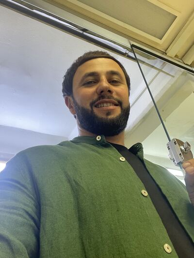  ,   Dav, 32 ,   ,   
