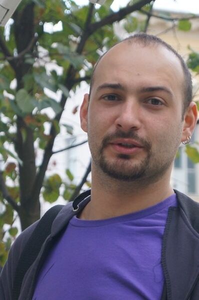  ,   Hrach, 43 ,   ,   , c , 
