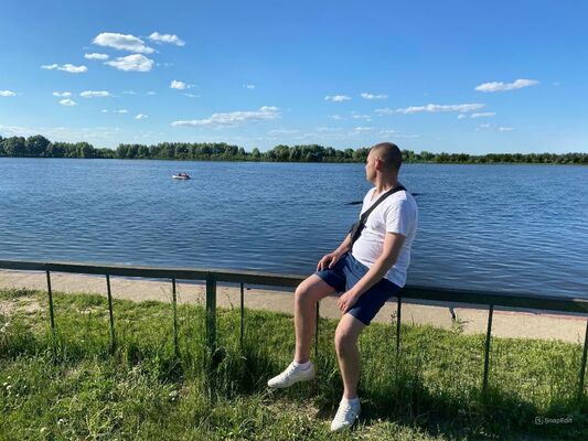  ,   Pavel, 33 ,   ,   