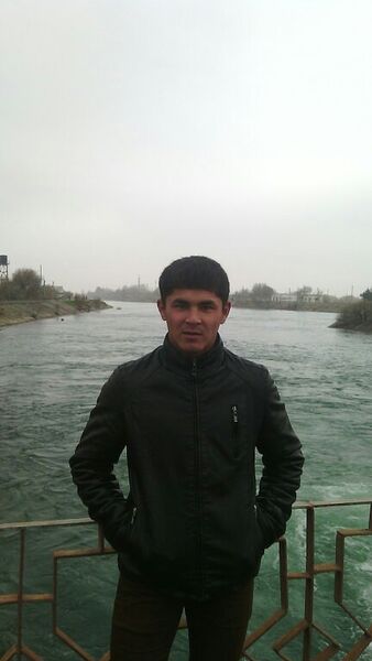  ,   Akbar, 32 ,   