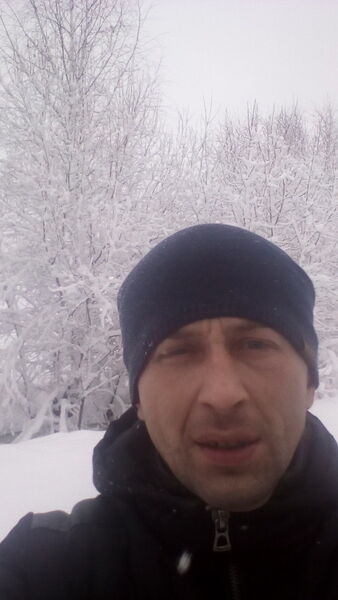  ,   Artur, 45 ,   