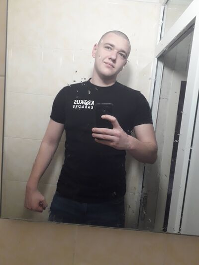  ,   Stefan, 22 ,   ,   