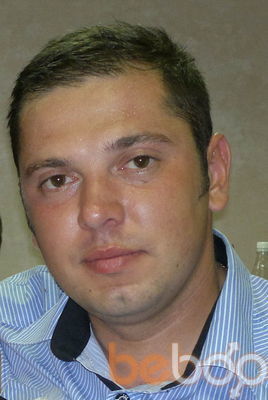  ,   Viktor, 40 ,   