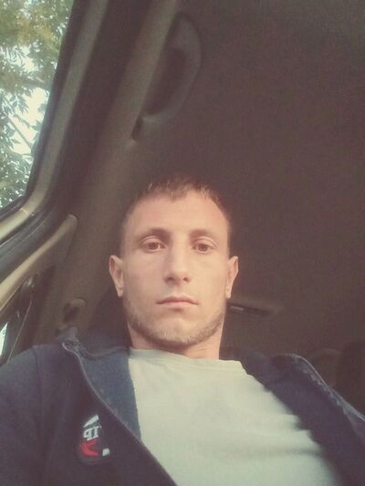  ,   Igor, 28 ,   ,   