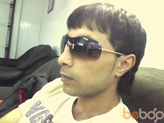  ,   Djonni, 42 ,  
