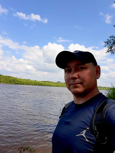  ,   Denis, 42 ,   c 