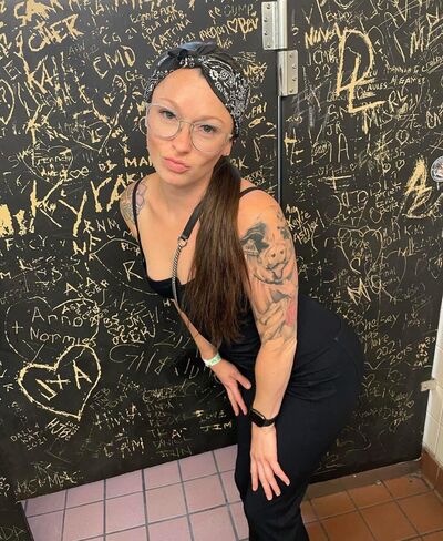  Agneaux,   Chloe, 29 ,   ,   