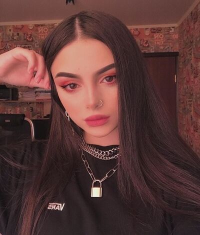  -,   Kristina, 25 ,  