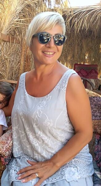  ,   Elena, 67 ,   ,   , c 