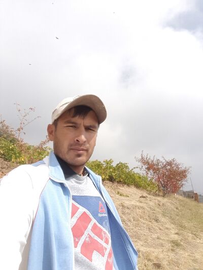  ,   Akobir, 42 ,   ,   