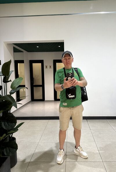  ,   Andrei, 52 ,     , c 