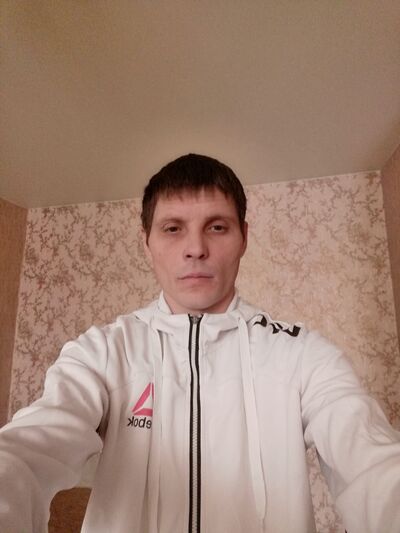  ,   Artem, 36 ,   ,   