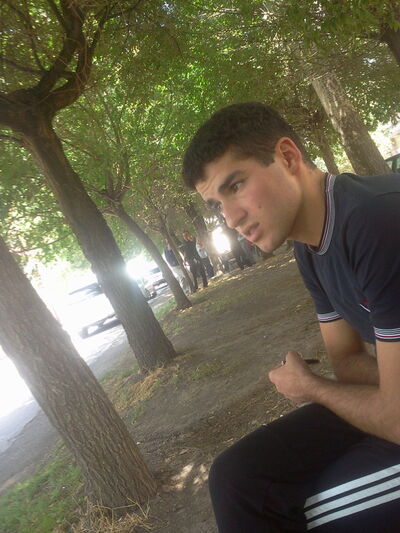 ,   Roman, 32 ,   