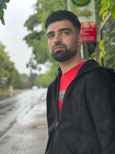  Bildstein,   Erdal, 22 ,   ,   