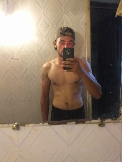  ,   Younes, 25 ,   ,   