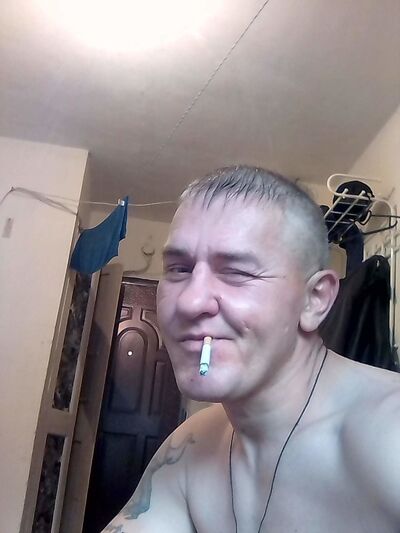  ,   Viktor, 47 ,   