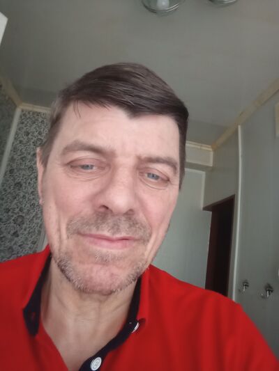 ,   Anatoliu, 52 ,     
