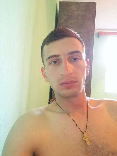  ,   Davit, 30 ,  