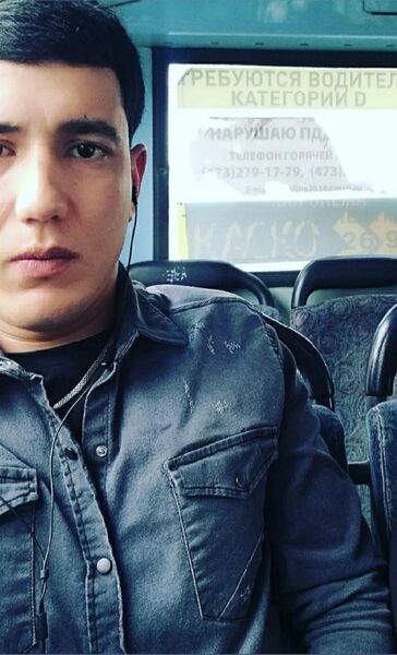  ,   Charly, 31 ,   ,   