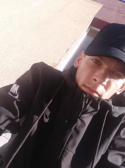  ,   Nik, 25 ,   ,   
