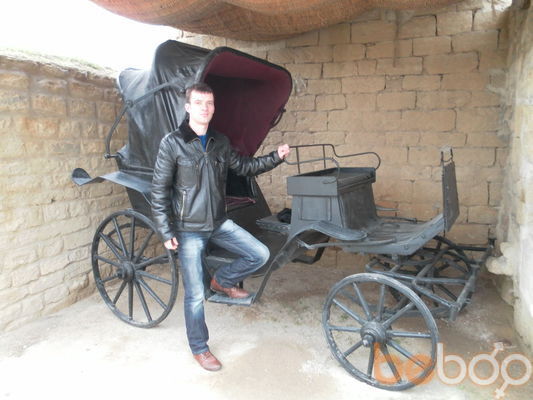  ,   Artem, 37 ,   