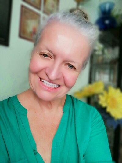  ,   Olga, 64 ,   c 