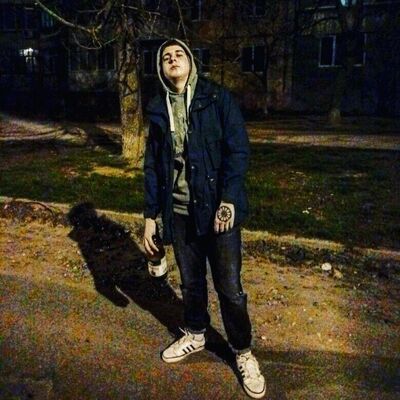  ,   Sasha, 28 ,   