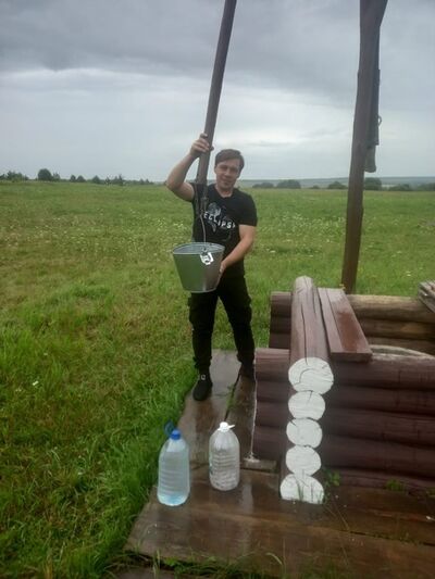  ,   Mikhail, 36 ,   c 