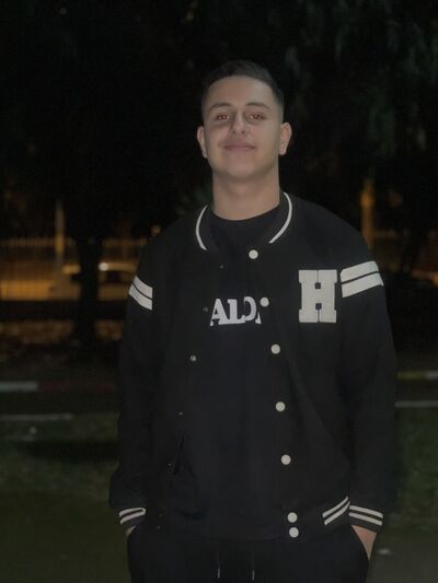  ,   Omar, 18 ,   ,   