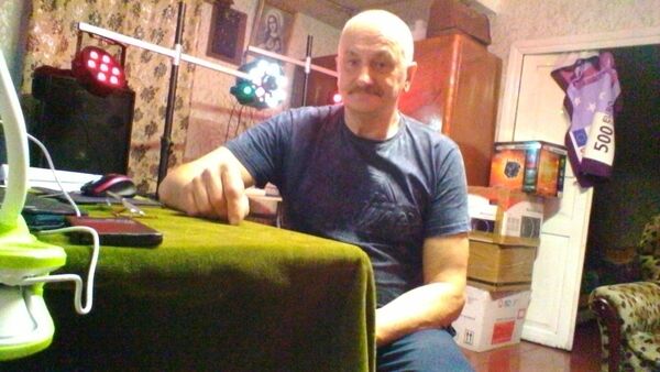  ,   Stas, 65 ,     , c 