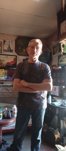  ,   Valery, 61 ,   c 