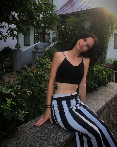  ,   Anna, 21 ,   ,   , 