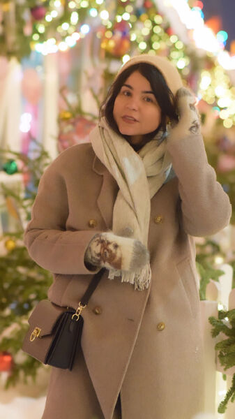  ,   Samira, 32 ,   ,   