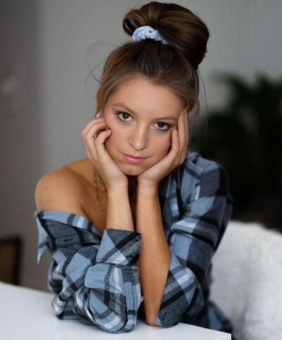  ,   Olga, 24 ,   c 