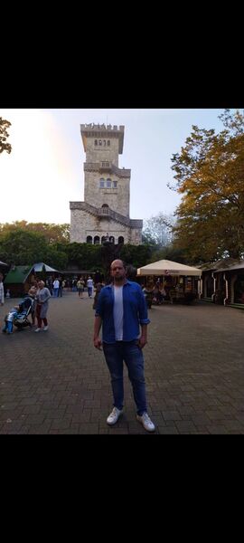  ,   Anton, 34 ,   ,   