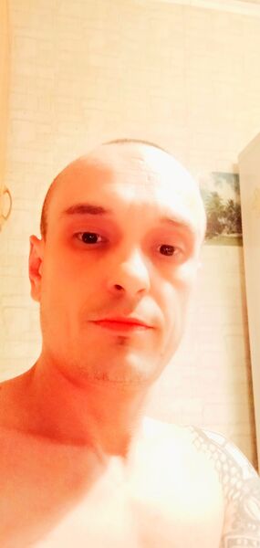  ,   Max, 42 ,     