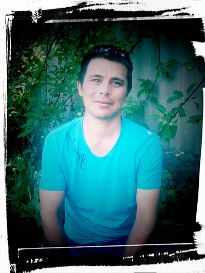 ,   Marik, 42 ,  