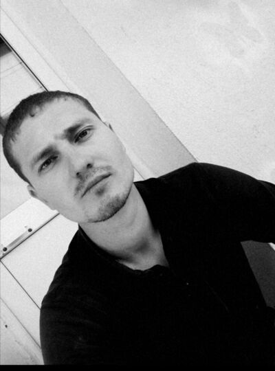  -,   , 33 ,     , c 