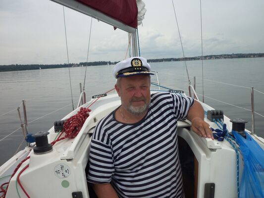  ,   Piotr, 75 ,   ,   , c 