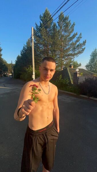  ,   Anton, 34 ,   ,   