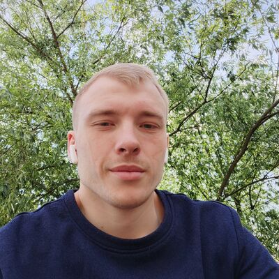  ,   Maxim, 27 ,   ,   