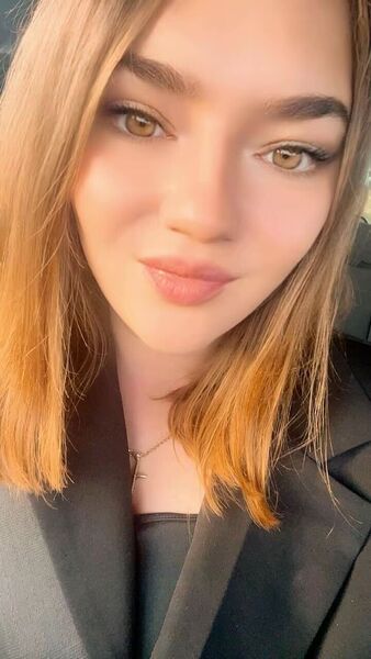  ,   Veronika, 27 ,   ,   