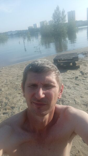  --,   , 44 ,   