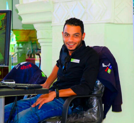 ,   Ahmed, 38 ,   ,   , c 
