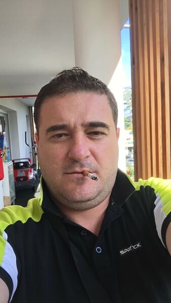  ,   Aleqsandre, 44 ,   ,   
