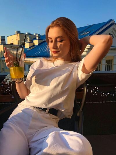  ,   Lilia, 24 ,   ,   
